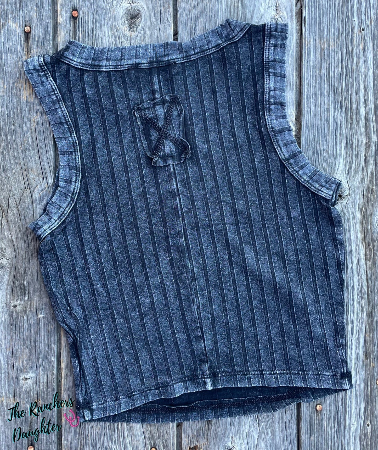 Cropped Vintage Black Savannah Tank