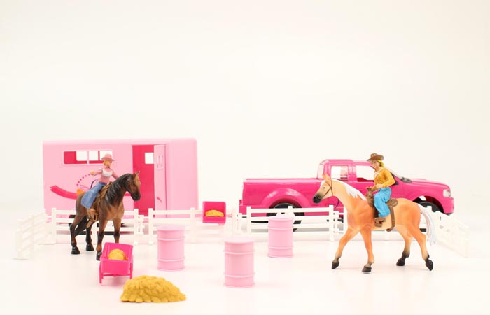Bigtime Barnyard® Rodeo Barrel Racing Set