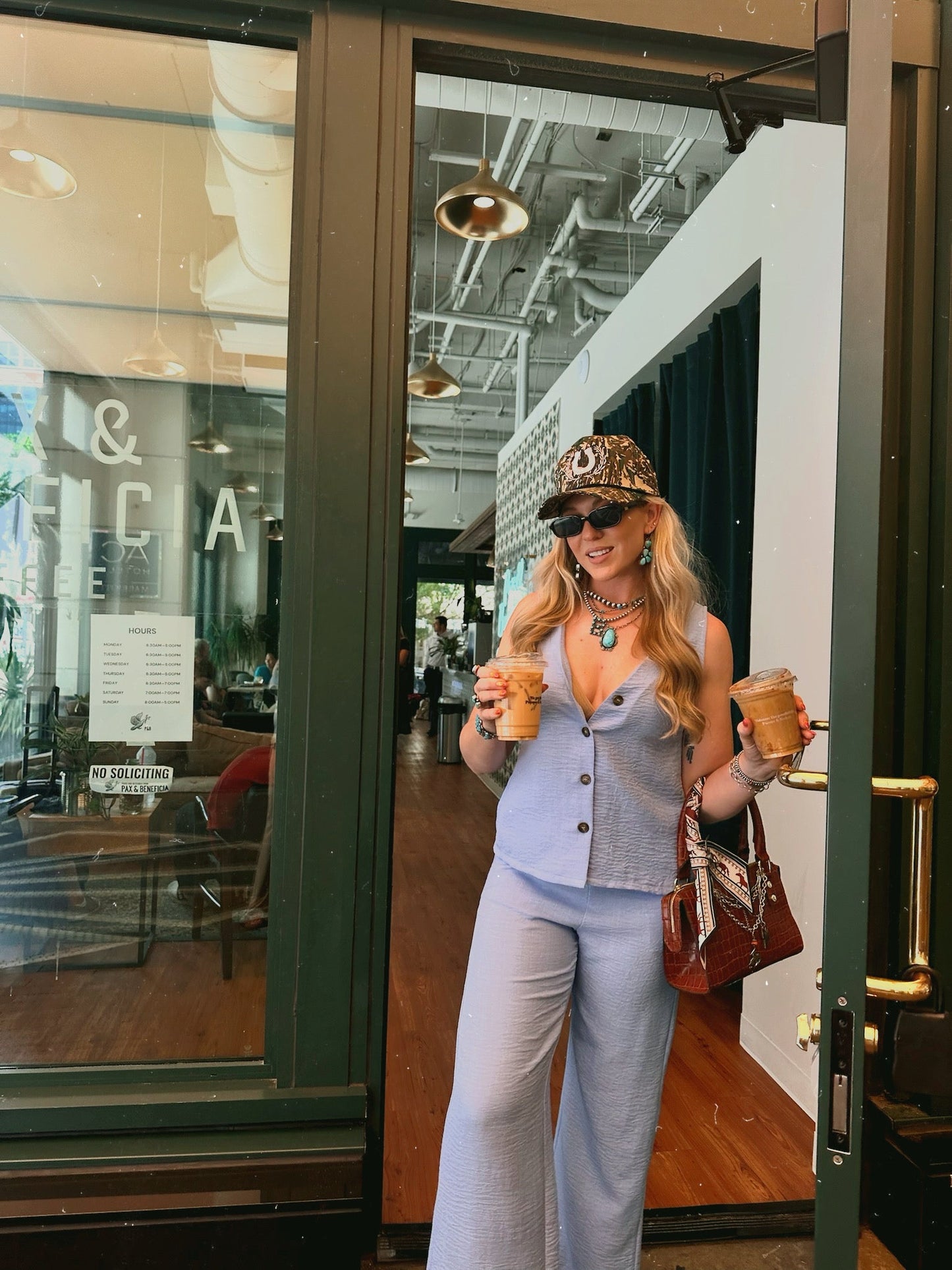 The Rio Linen Set in Blue